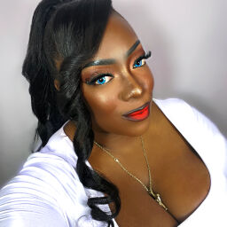 Nesha @NeshaTheArtist